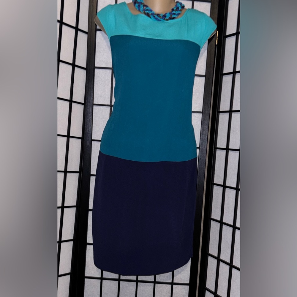 Old Navy Color block  Teal & Navy 👗 Dress. MED
DOUBLE LINED.